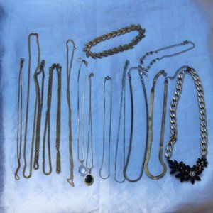 Costume/Vintage Necklace/Bracelet Jewelry Lot